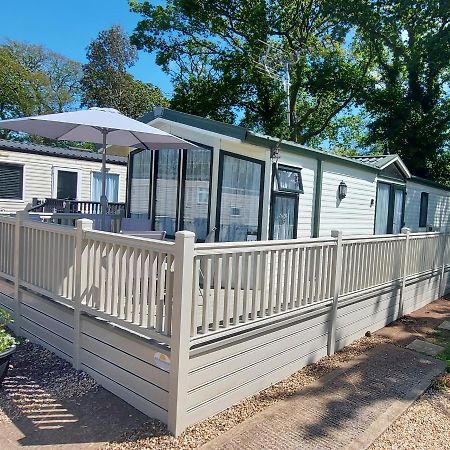 A Fashionable Caravan In A Peaceful Seaside Town Sandown Ngoại thất bức ảnh