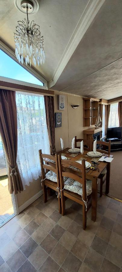A Fashionable Caravan In A Peaceful Seaside Town Sandown Ngoại thất bức ảnh